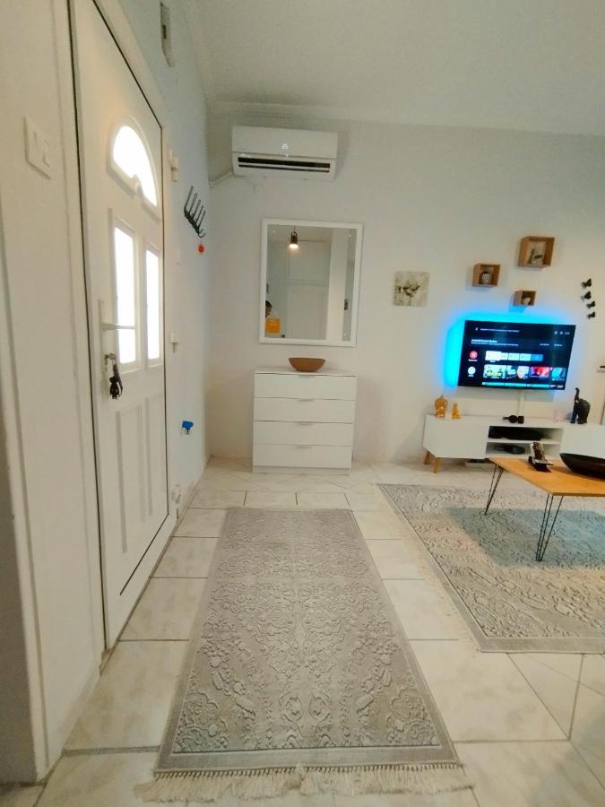 Antonia'S Cozy Apartment Agia Triada  Extérieur photo